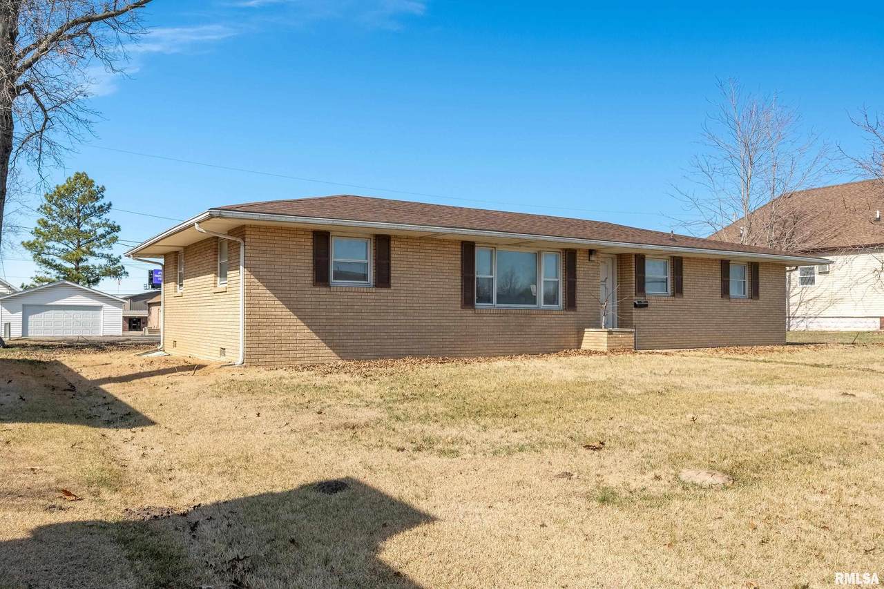 1110 Court Street - Photo 1