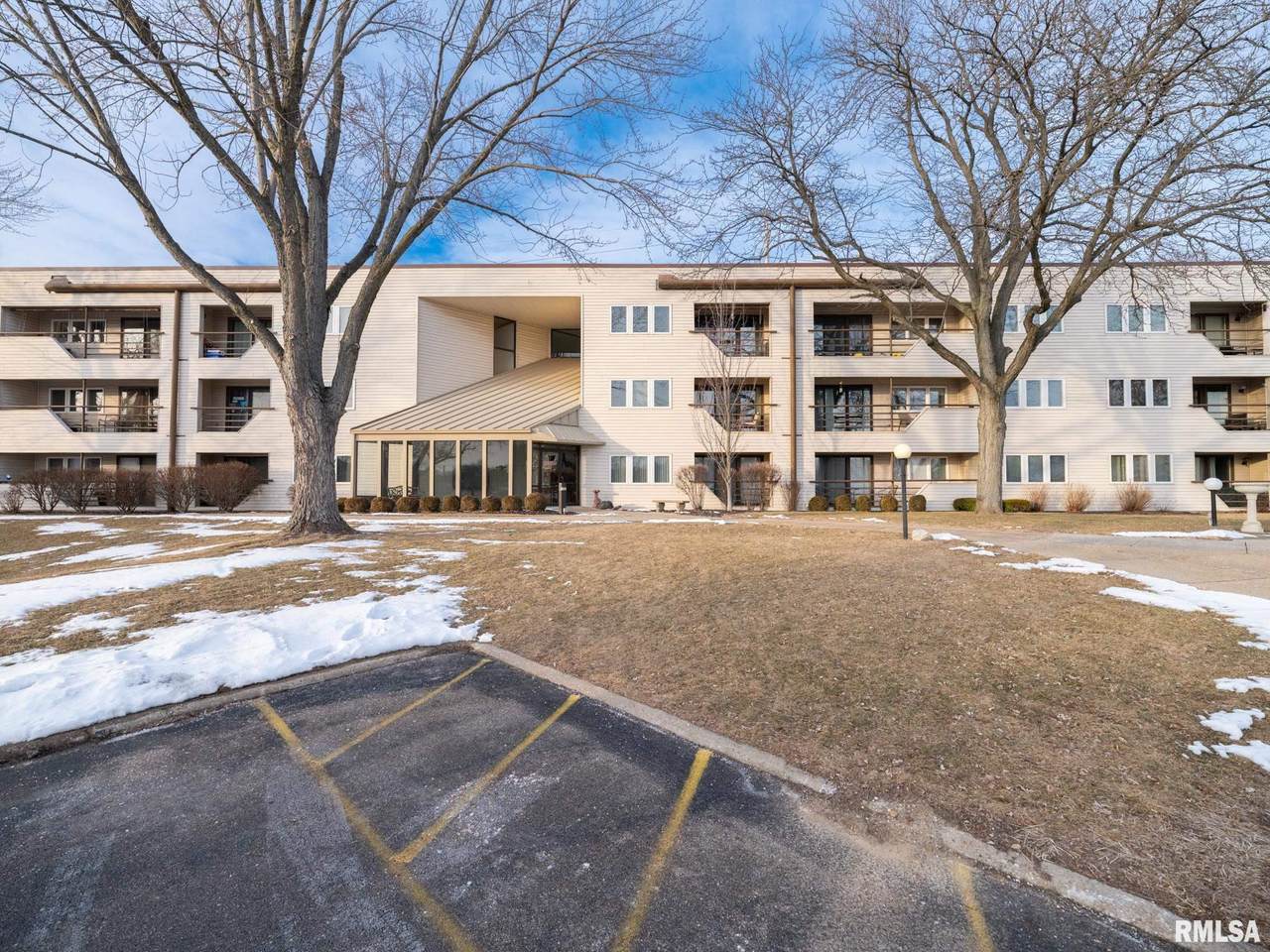 2601 Willowlake Drive - Photo 1