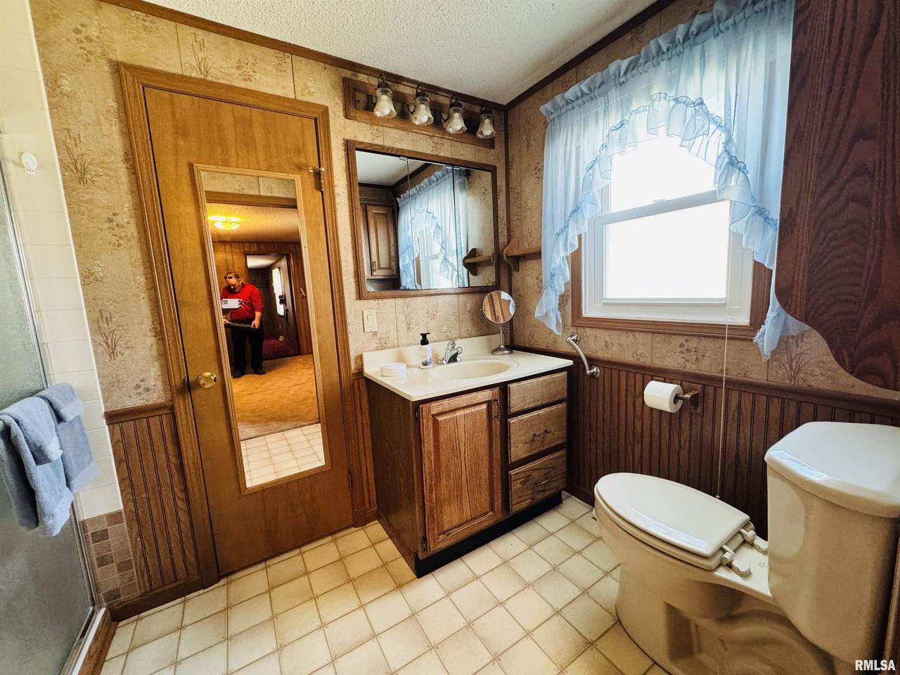 https://bt-photos.global.ssl.fastly.net/peoria/1280_boomver_1_PA1264486-1.jpg
