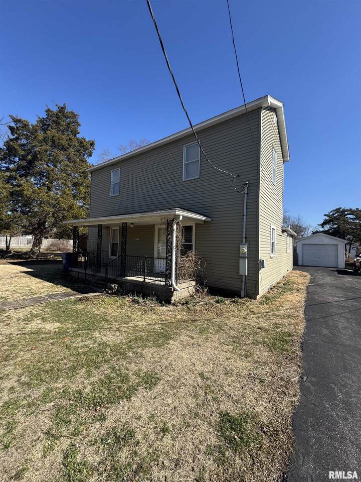 204 Fairdale Street - Photo 1