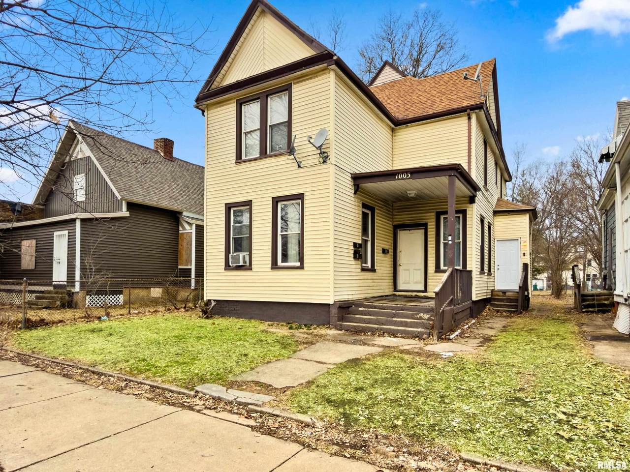 1003 Monroe Street - Photo 1