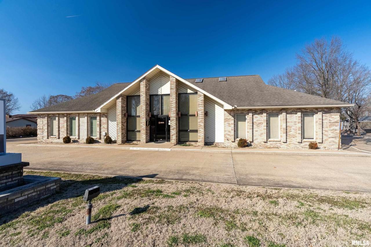 1100 Boulevard Street - Photo 1