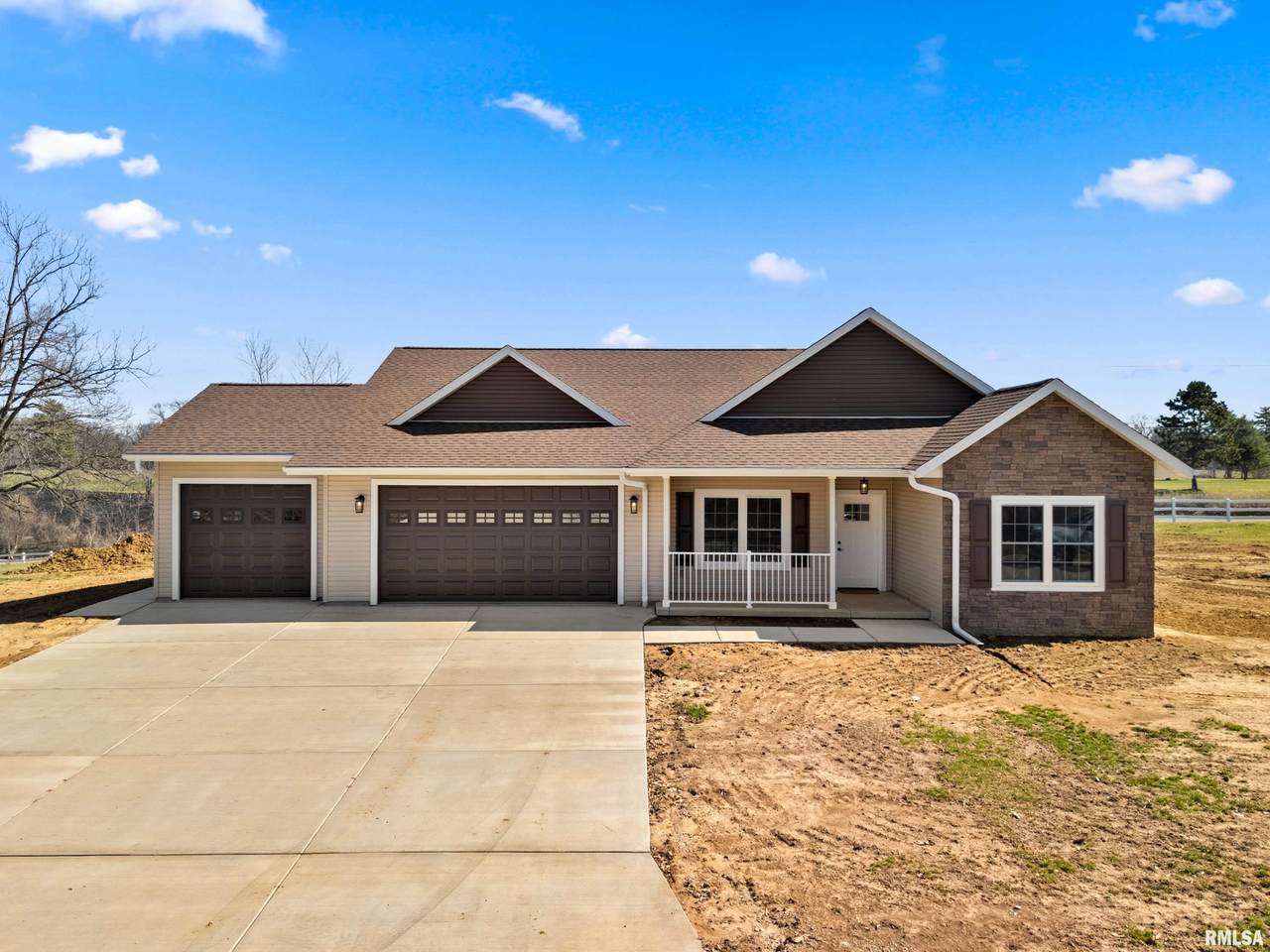 14988 Country Club Drive - Photo 1