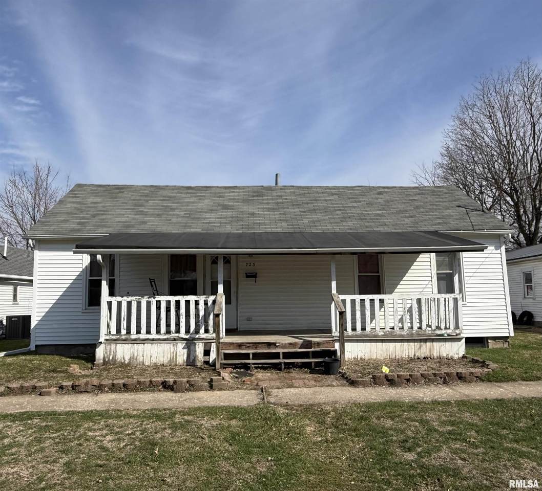 723 3RD Avenue - Photo 1