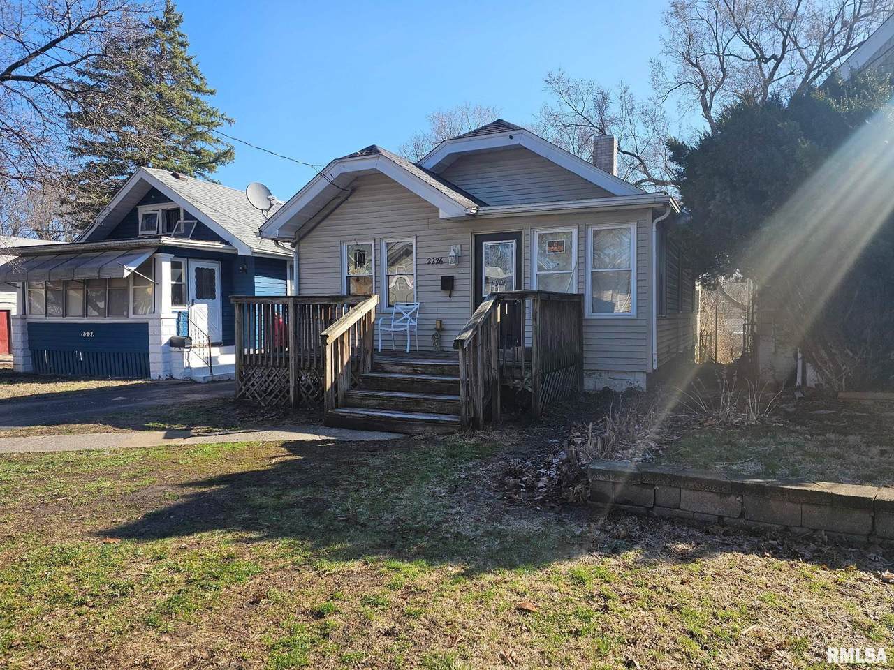 2226 Ellis Avenue - Photo 1