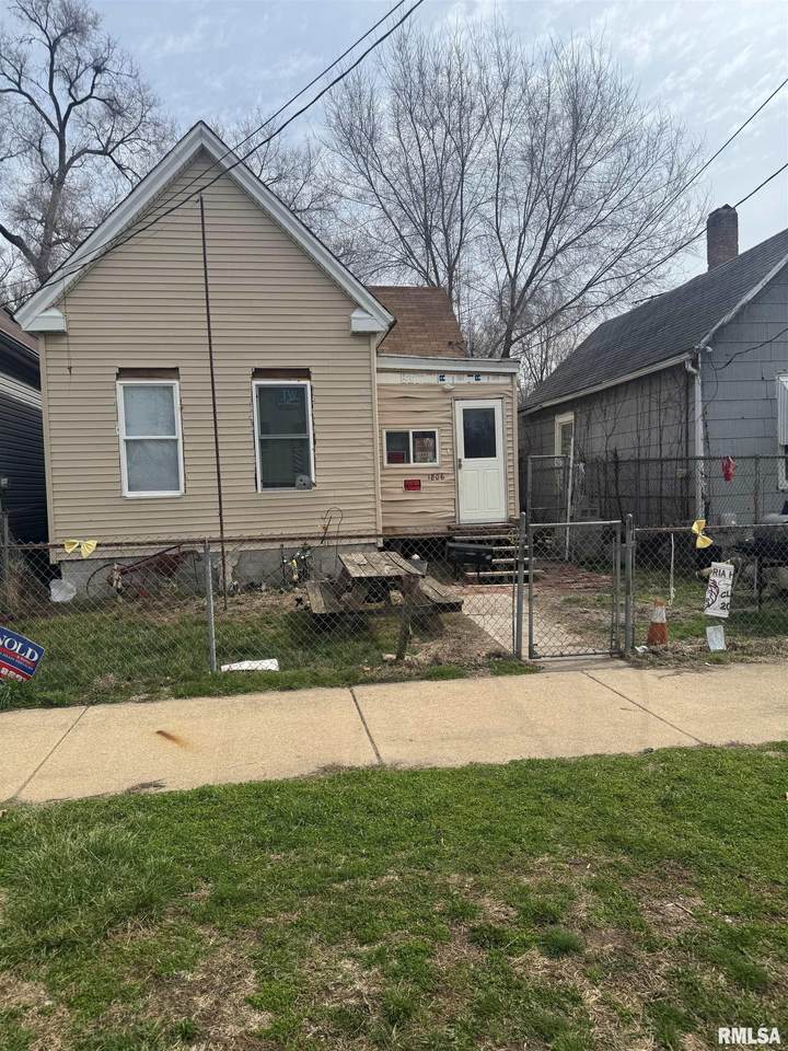 1806 Livingston Street - Photo 1