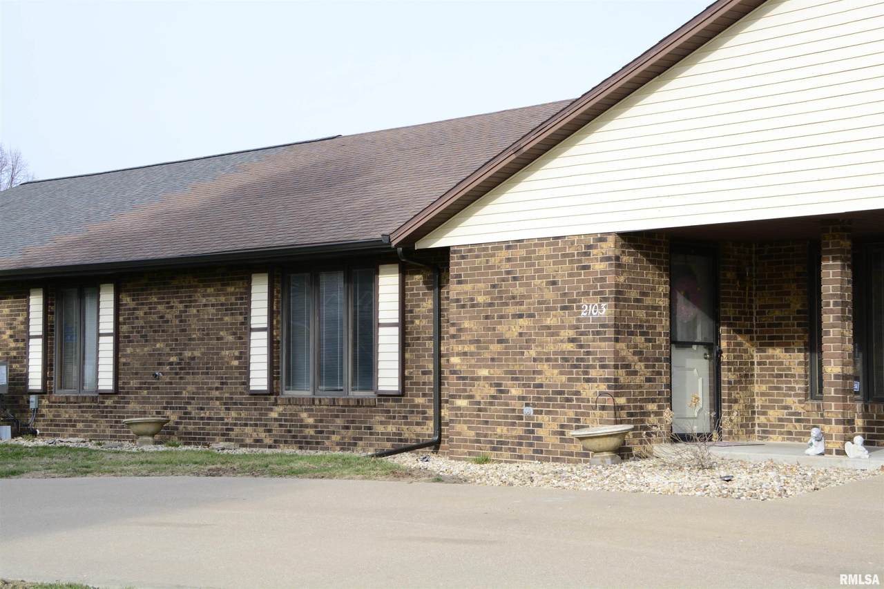 2103 Maple Avenue - Photo 1