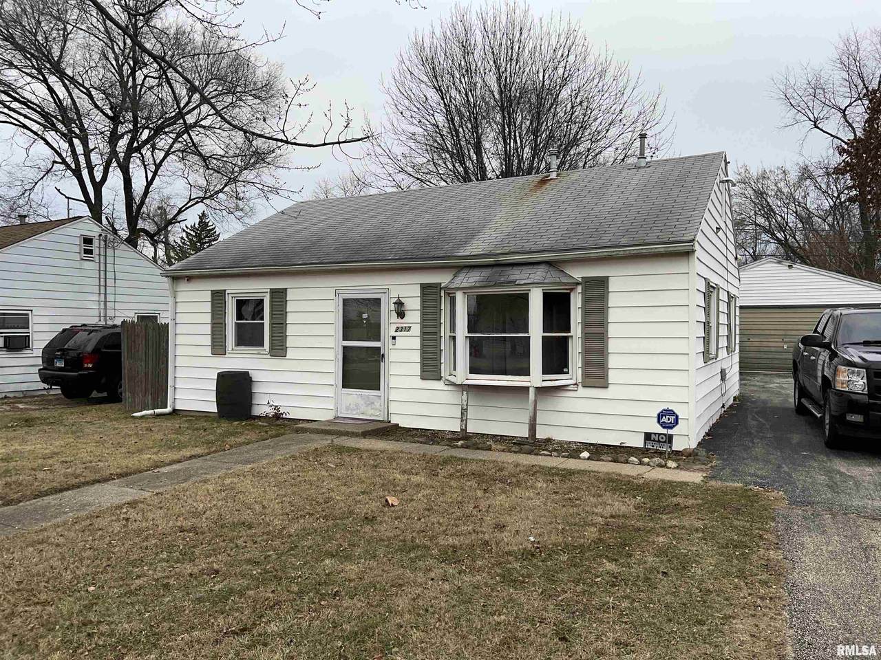 2317 Hudson Street - Photo 1