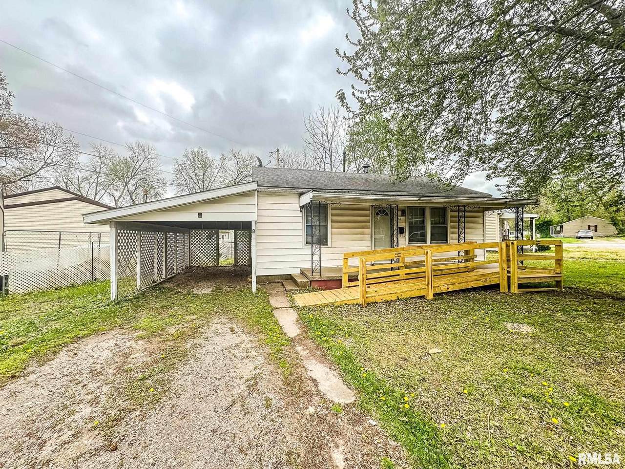 10 Grove Place - Photo 1