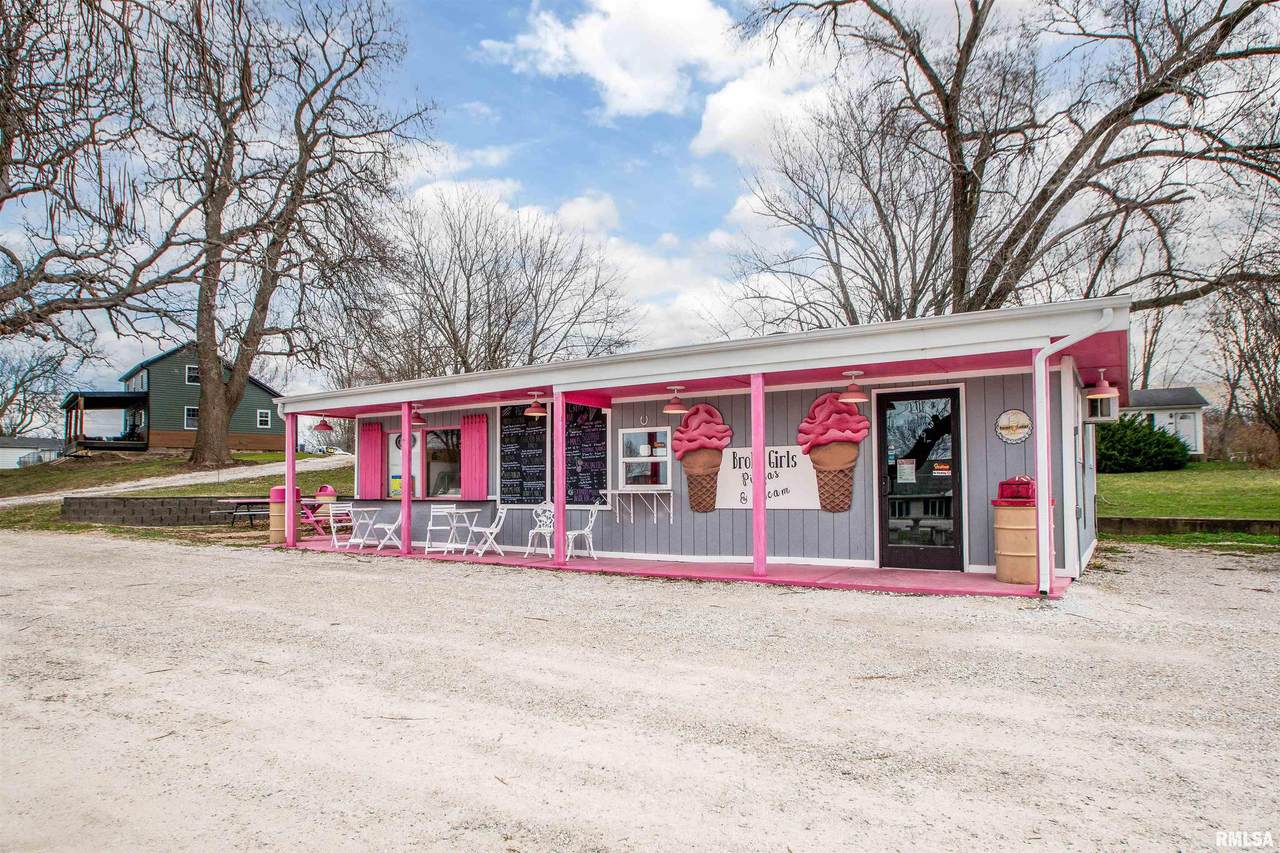 1606 Tremont Street - Photo 1