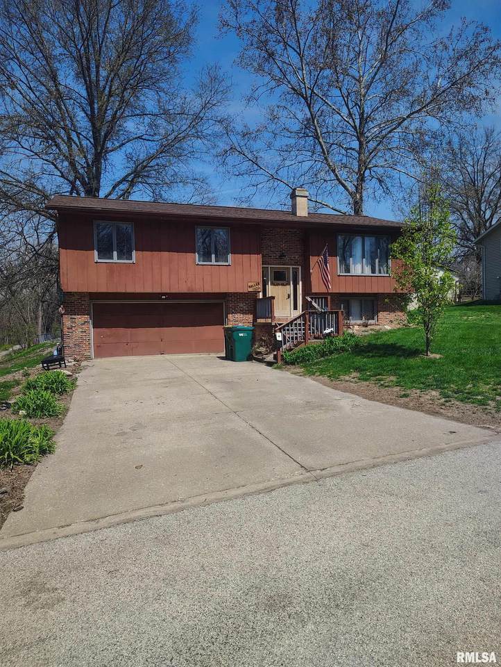 1824 Riverview Drive - Photo 1