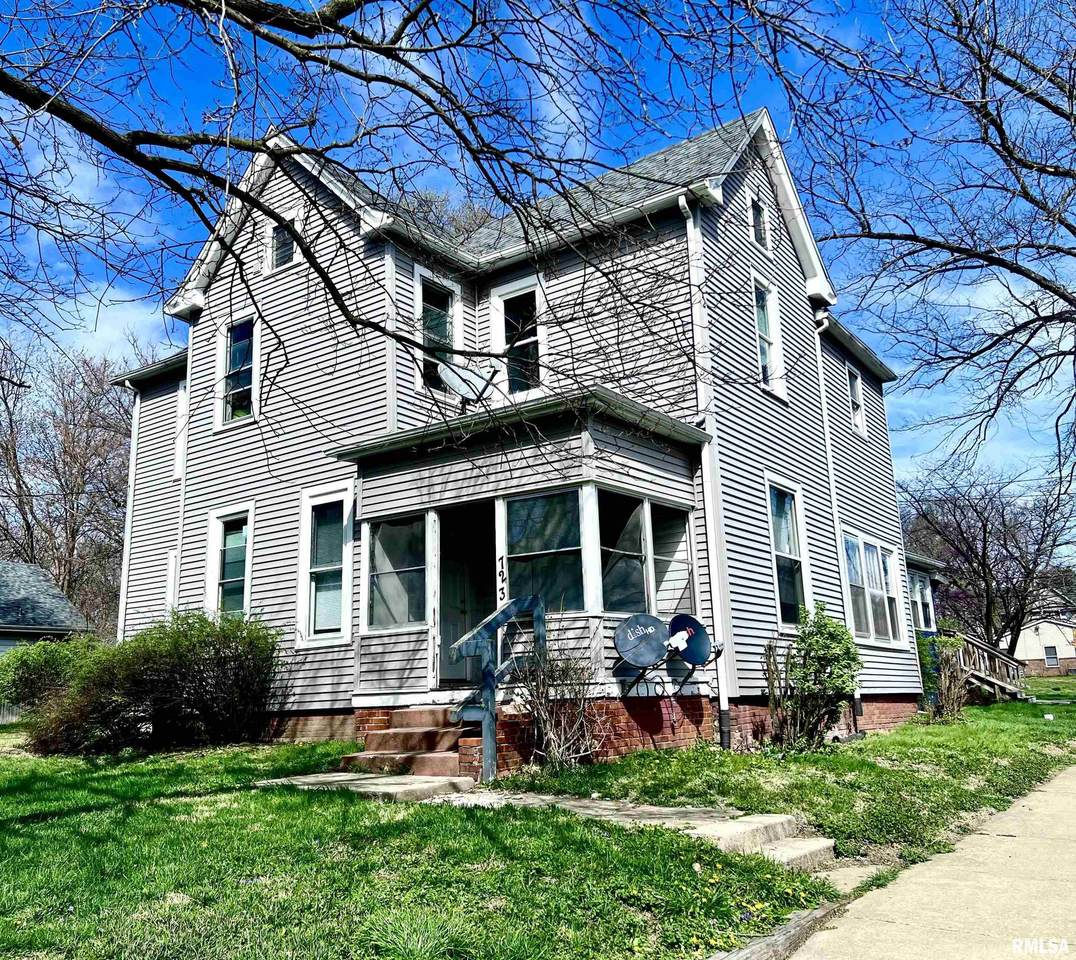 723 Armstrong Avenue - Photo 1