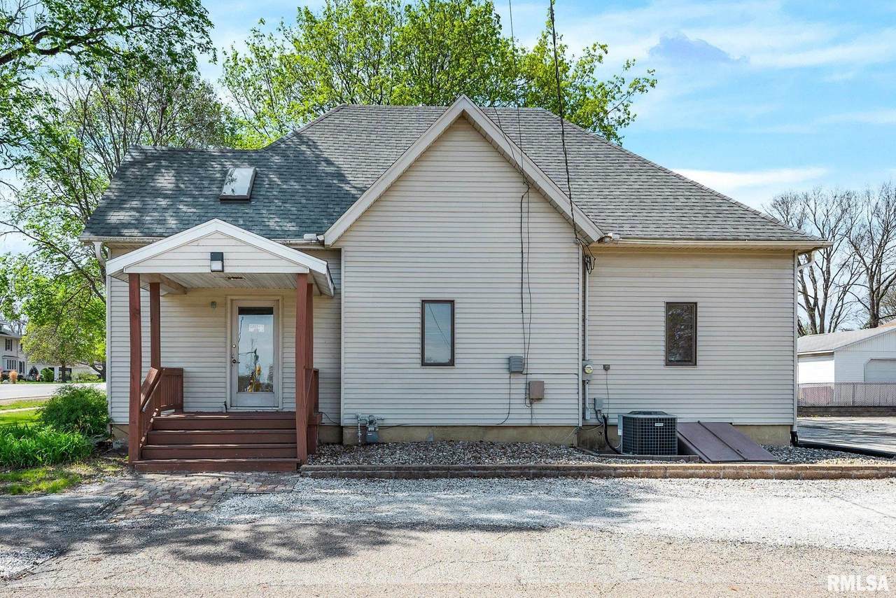 417 Walnut Street - Photo 1