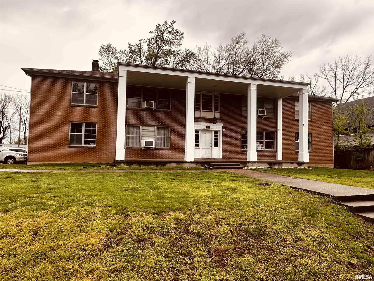 205 High Street - Photo 1