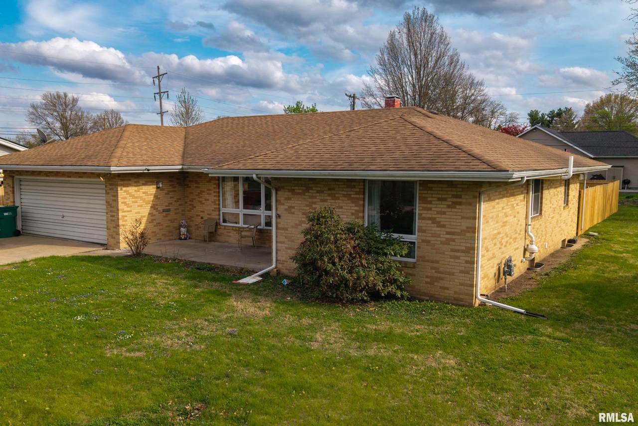 865 Franklin Street - Photo 1