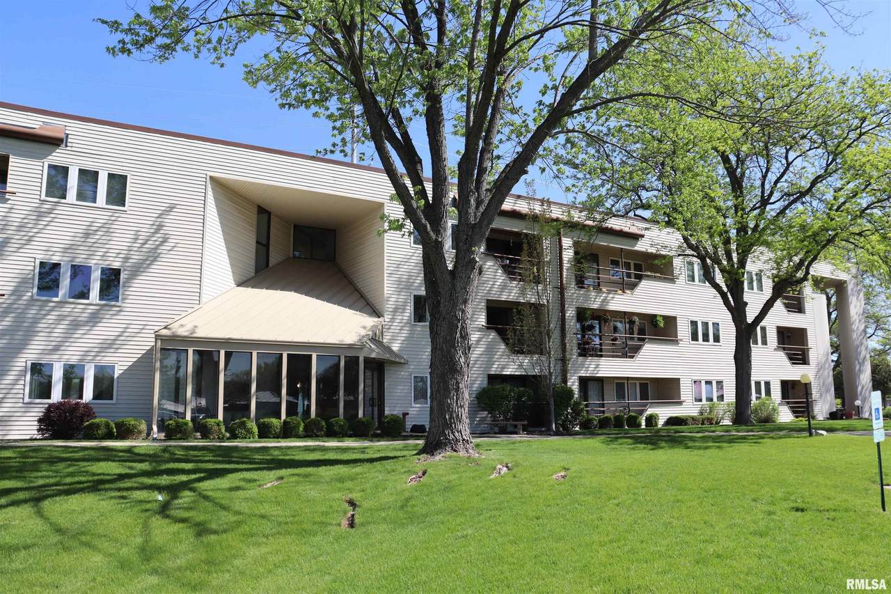 2601 Willowlake Drive - Photo 1