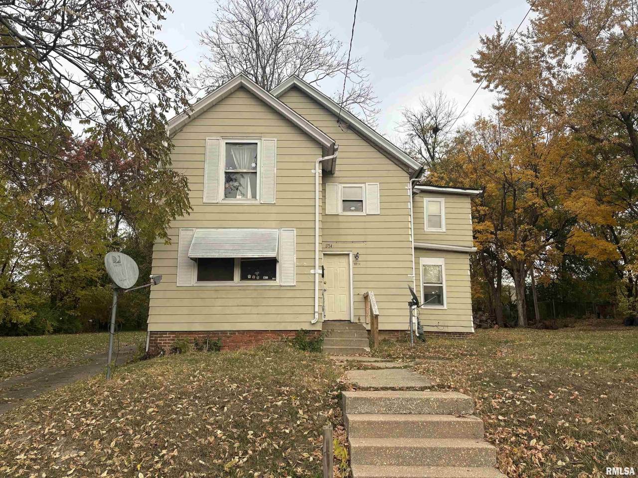 1714 Linn Street - Photo 1