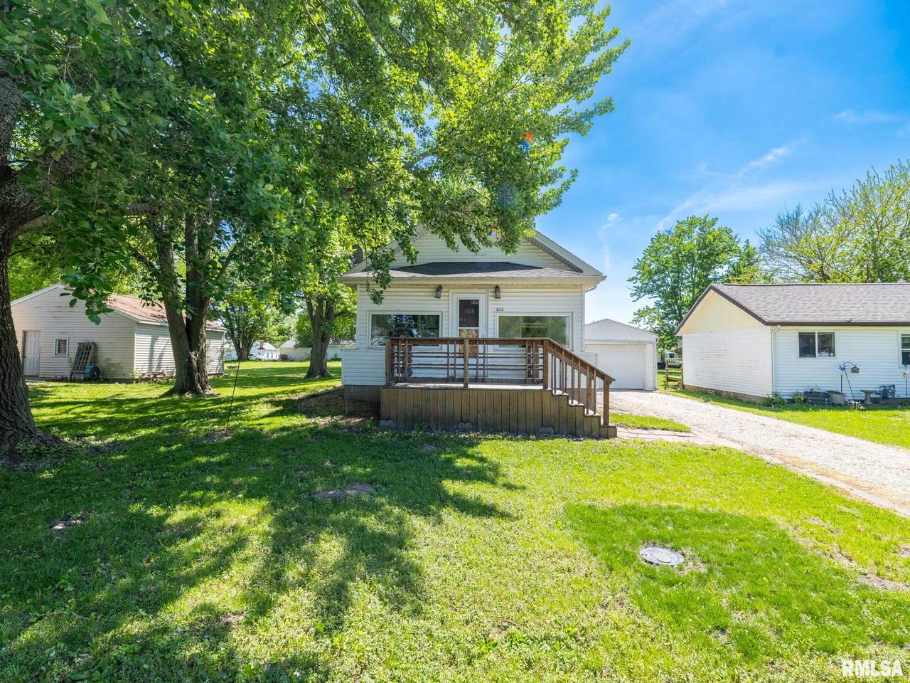 105 Oakley Street - Photo 1
