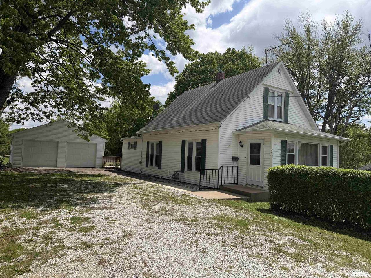 927 Garfield Street - Photo 1