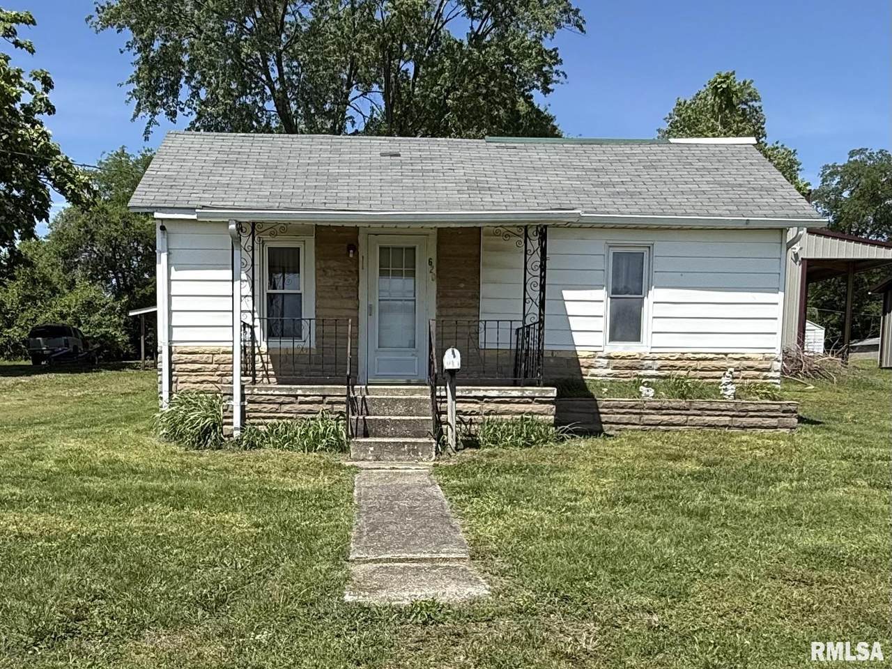 620 Largent Street - Photo 1