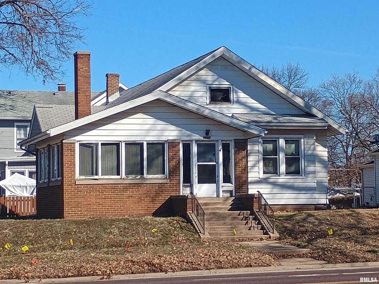 1001 Broadway Street - Photo 1