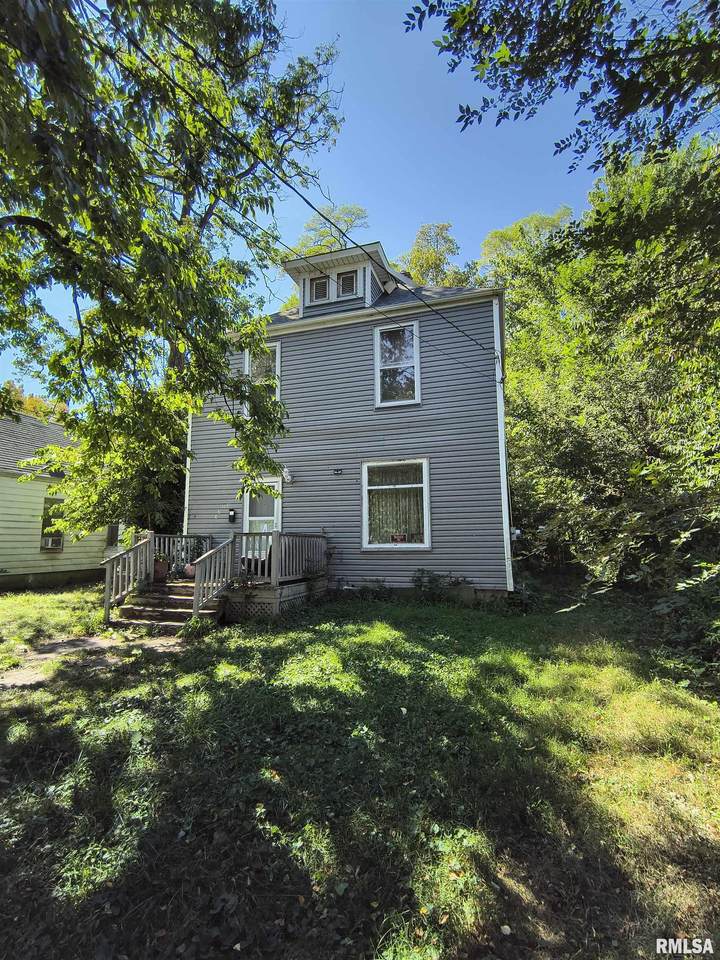 1723 Machin Avenue - Photo 1