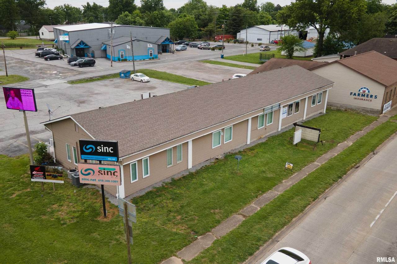 1113 Court Street - Photo 1