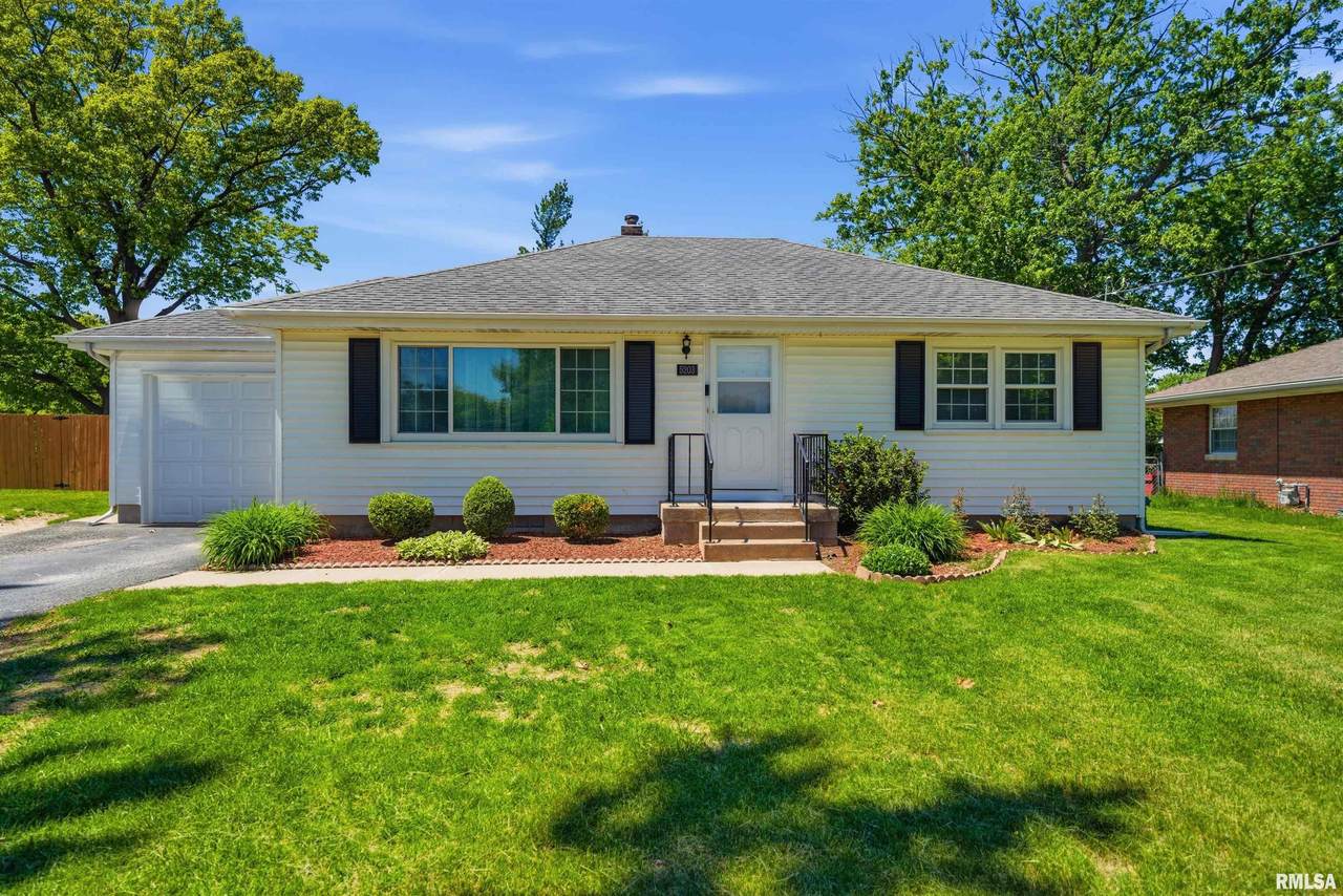 5203 Sheridan Road - Photo 1