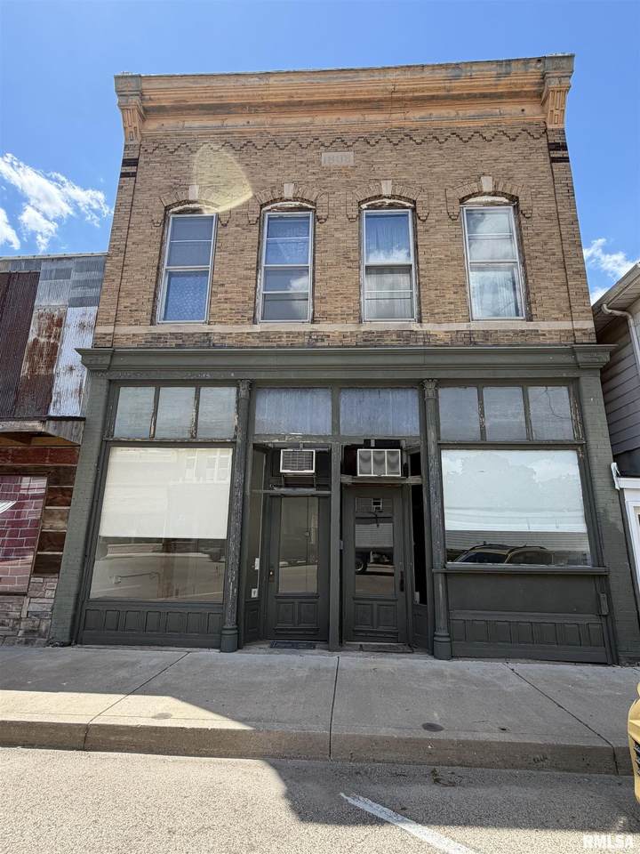 106 & 106 1/2 7TH Street - Photo 1