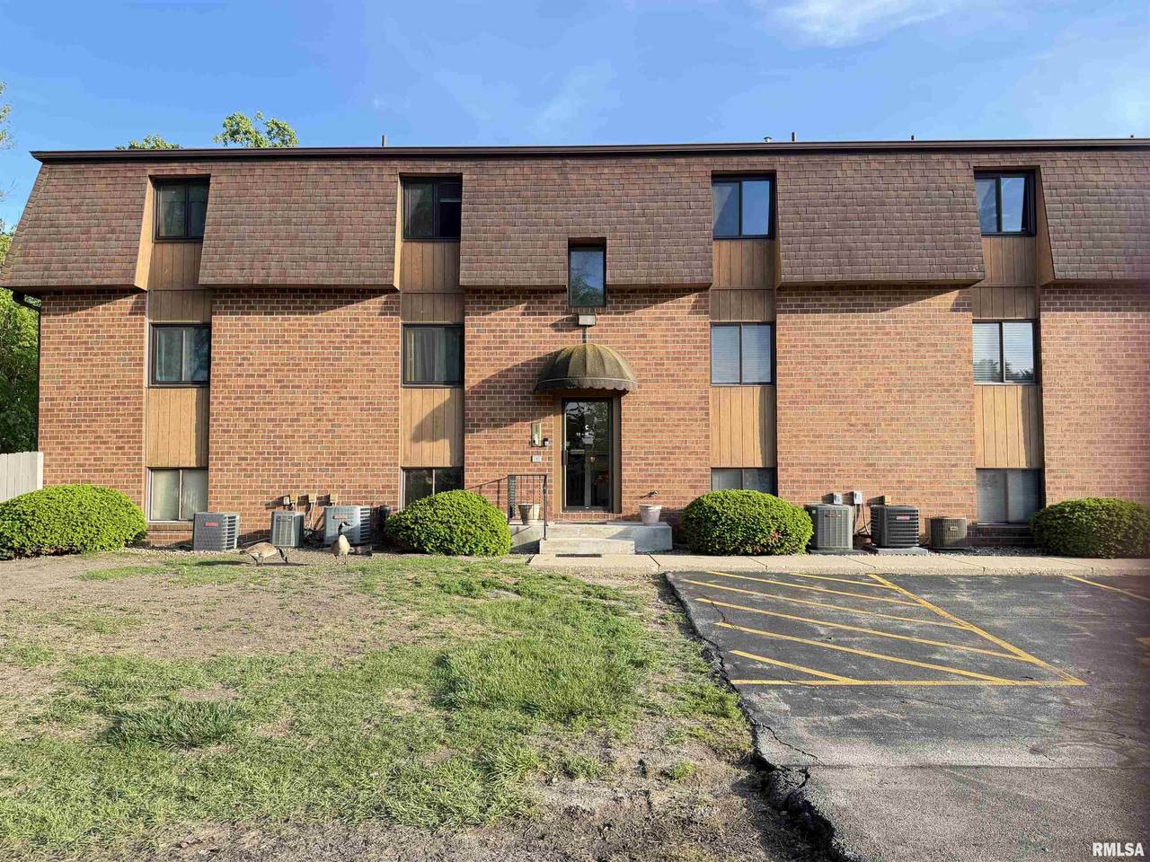 1010 Arlene Court - Photo 1