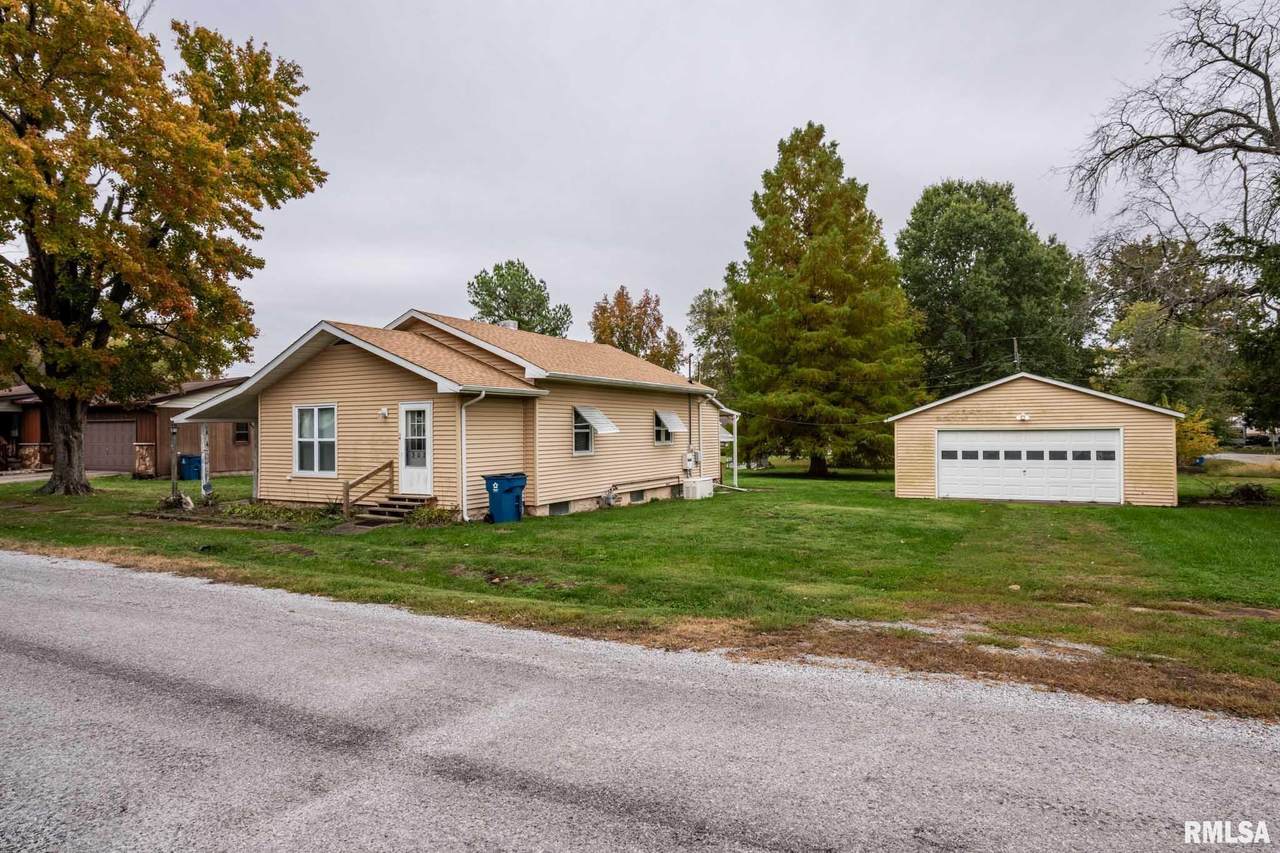 308 Flora Street - Photo 1