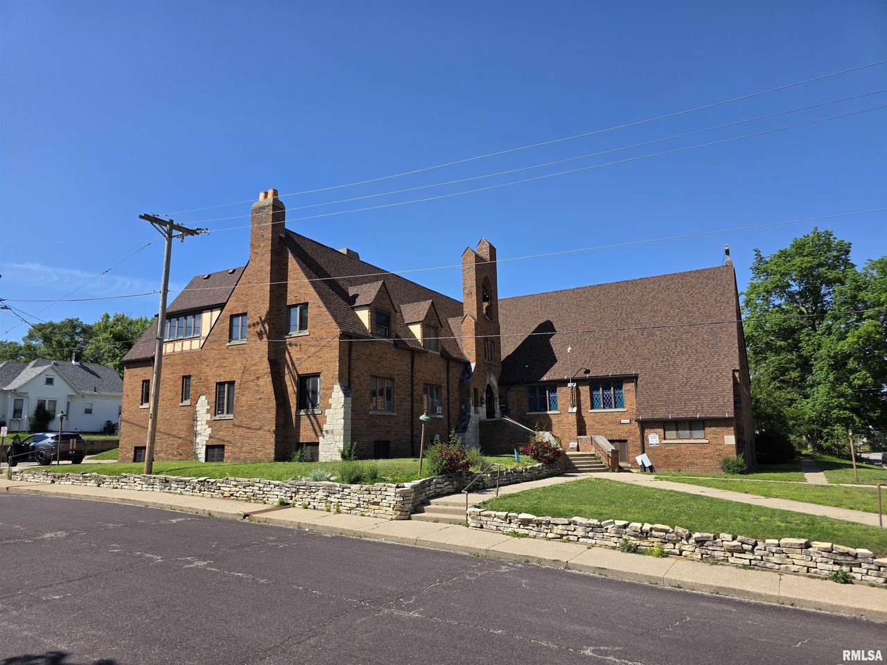 3201 Madison Avenue - Photo 1