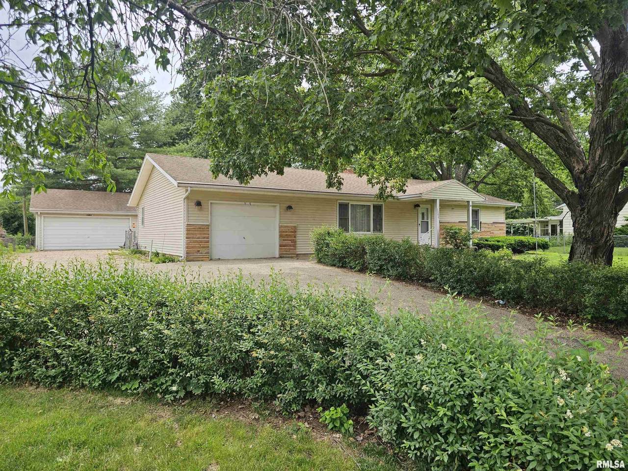 5306 Cambron Avenue - Photo 1
