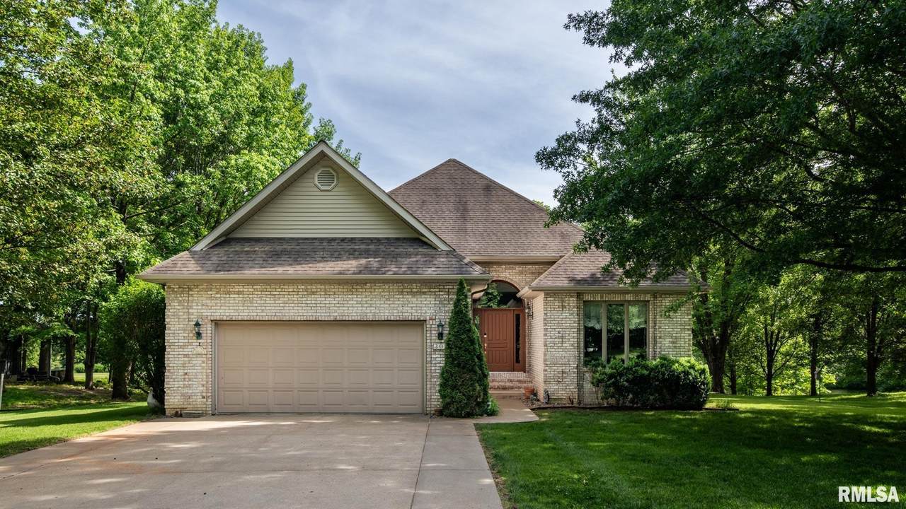 307 Woodlake Court - Photo 1