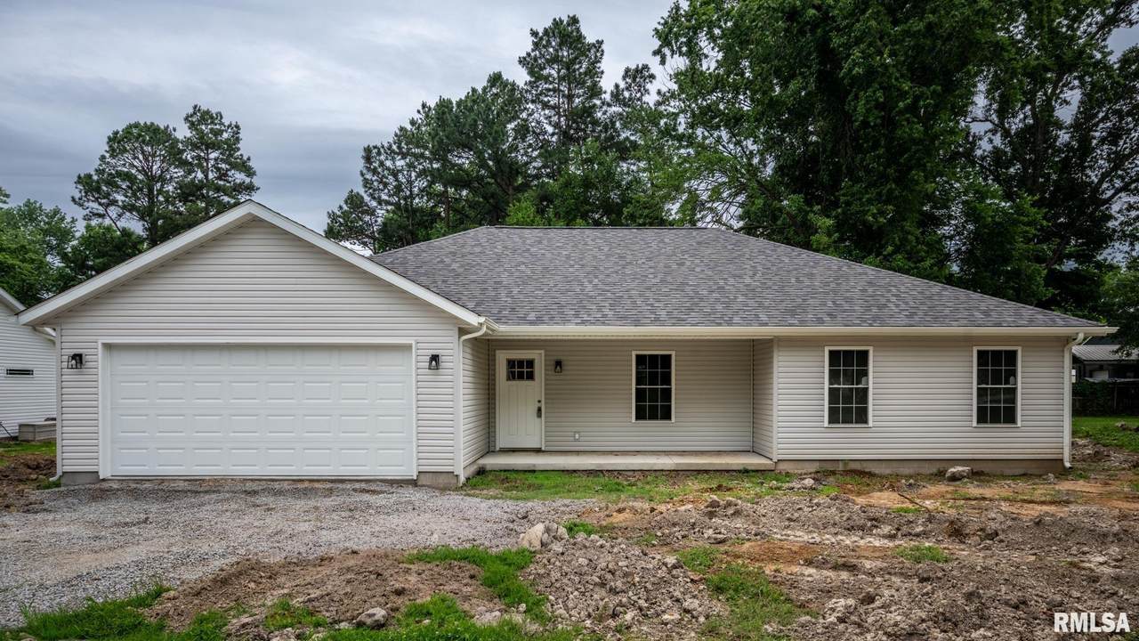 635 Anderson Street - Photo 1