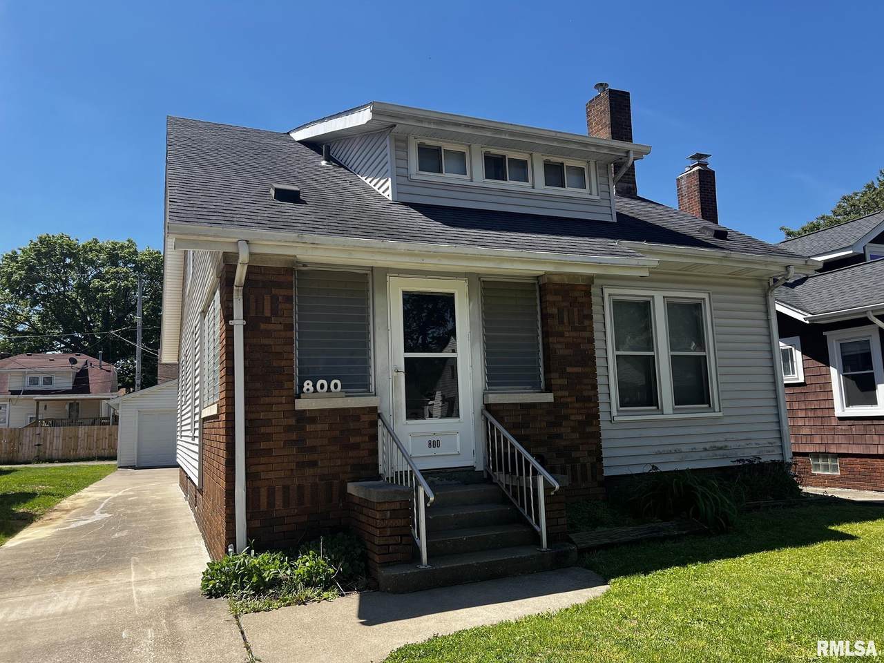 800 Meadows Place - Photo 1