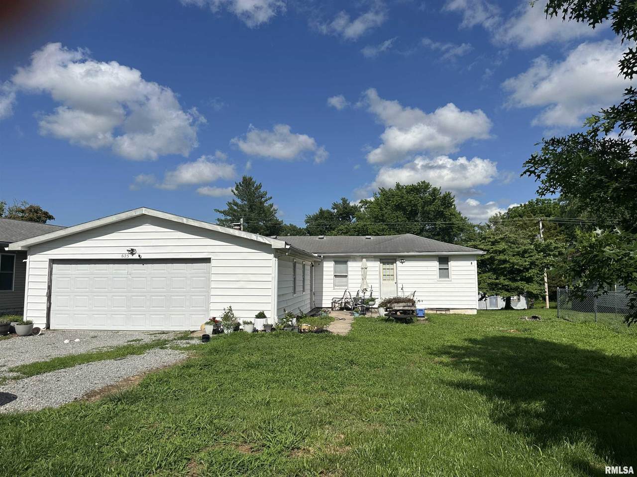 625 9th Street - Photo 1