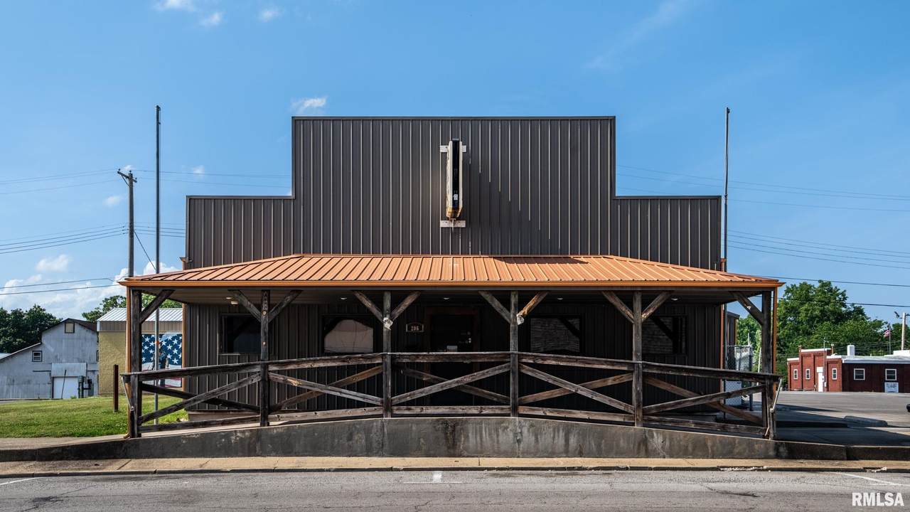 206 Broadway Boulevard - Photo 1