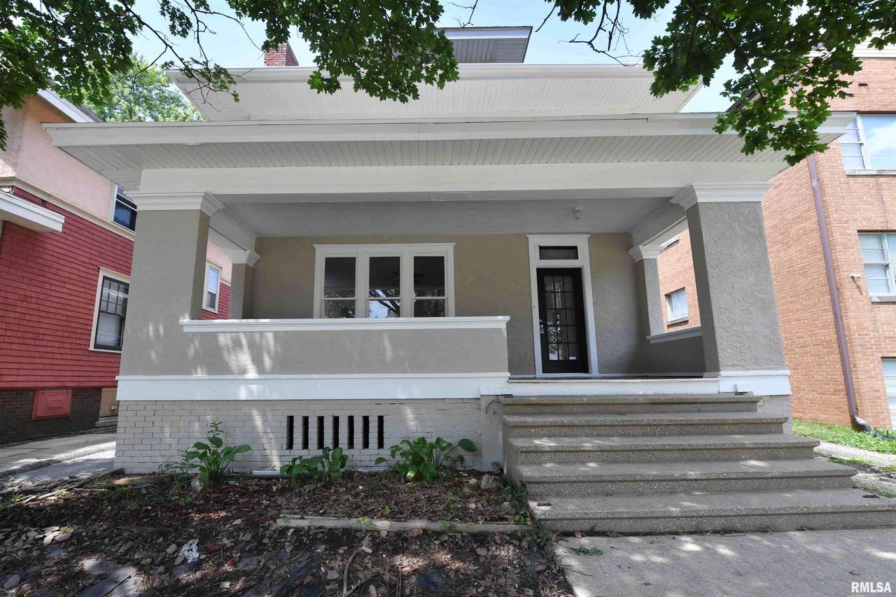 1027 University Street - Photo 1