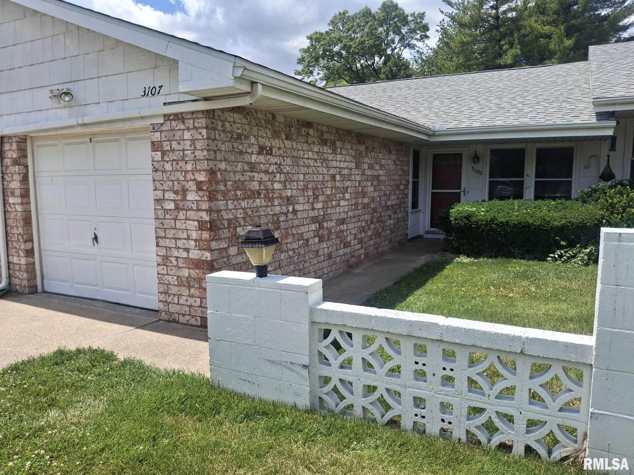 3107 Molleck Drive - Photo 1