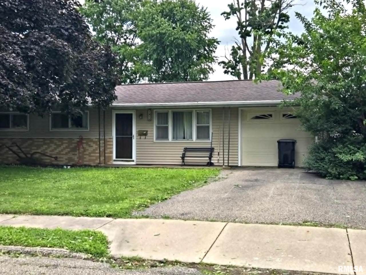 1350 Elm Street - Photo 1