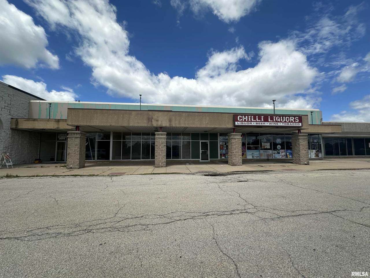 322 Plaza Drive - Photo 1