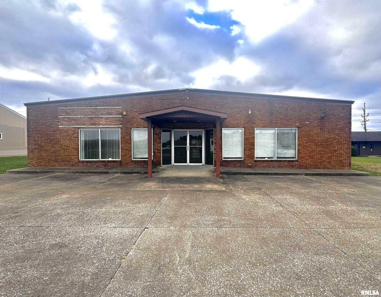 3907 Ernestine Drive - Photo 1