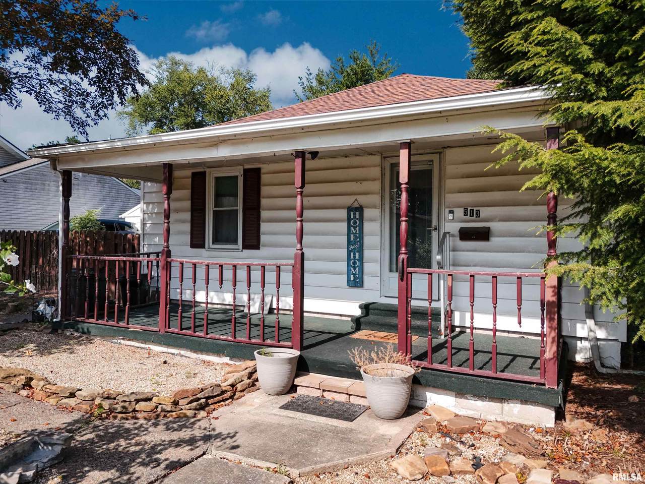 513 21ST Street - Photo 1