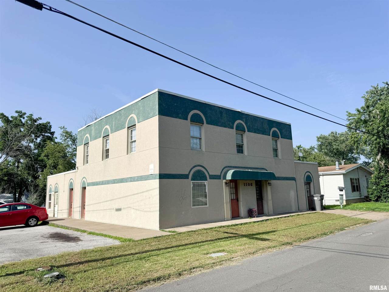 1106 Hendrickson Street - Photo 1