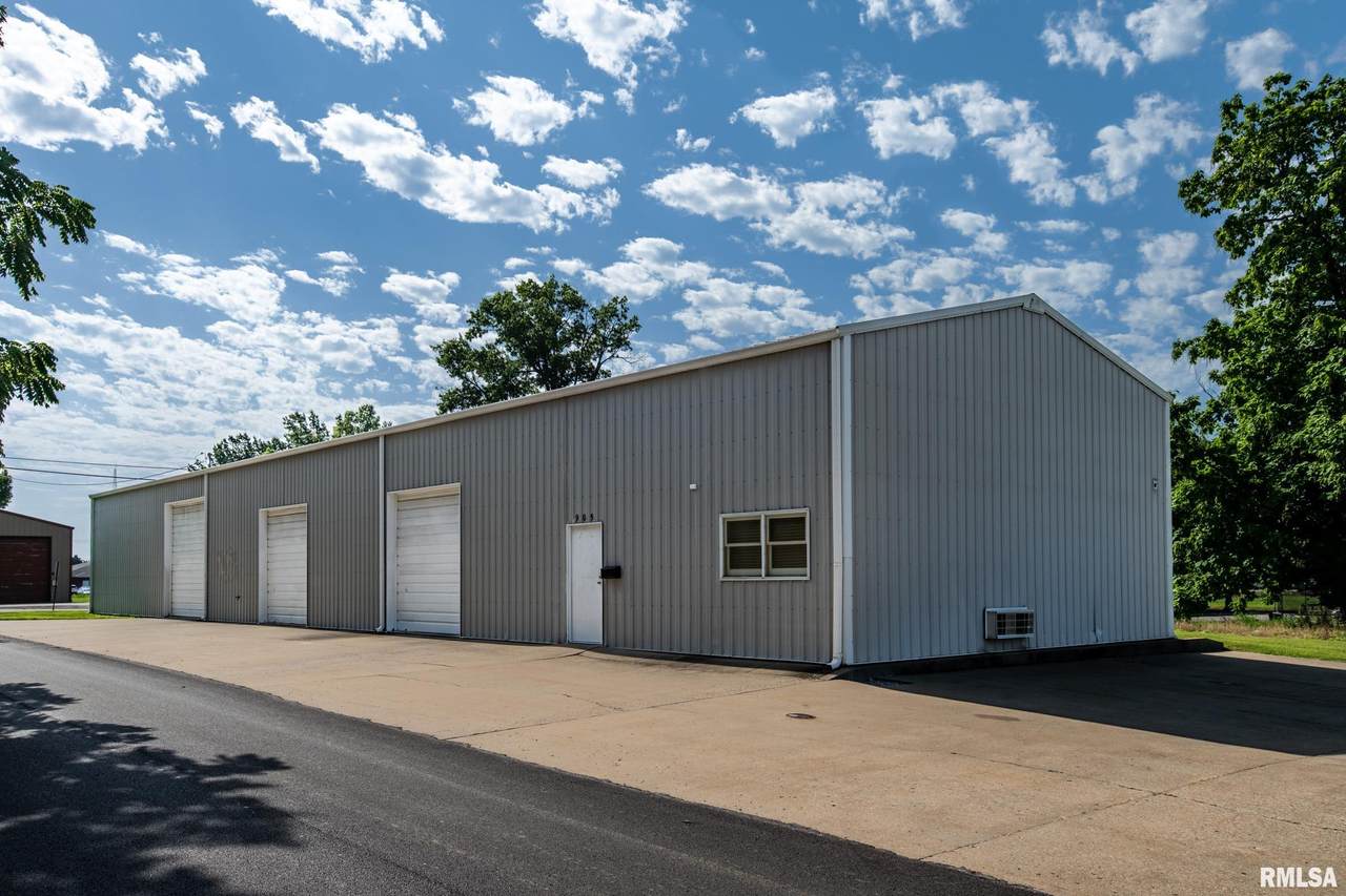 905 Central Street - Photo 1