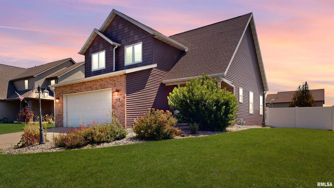 607 Agnes Street - Photo 1