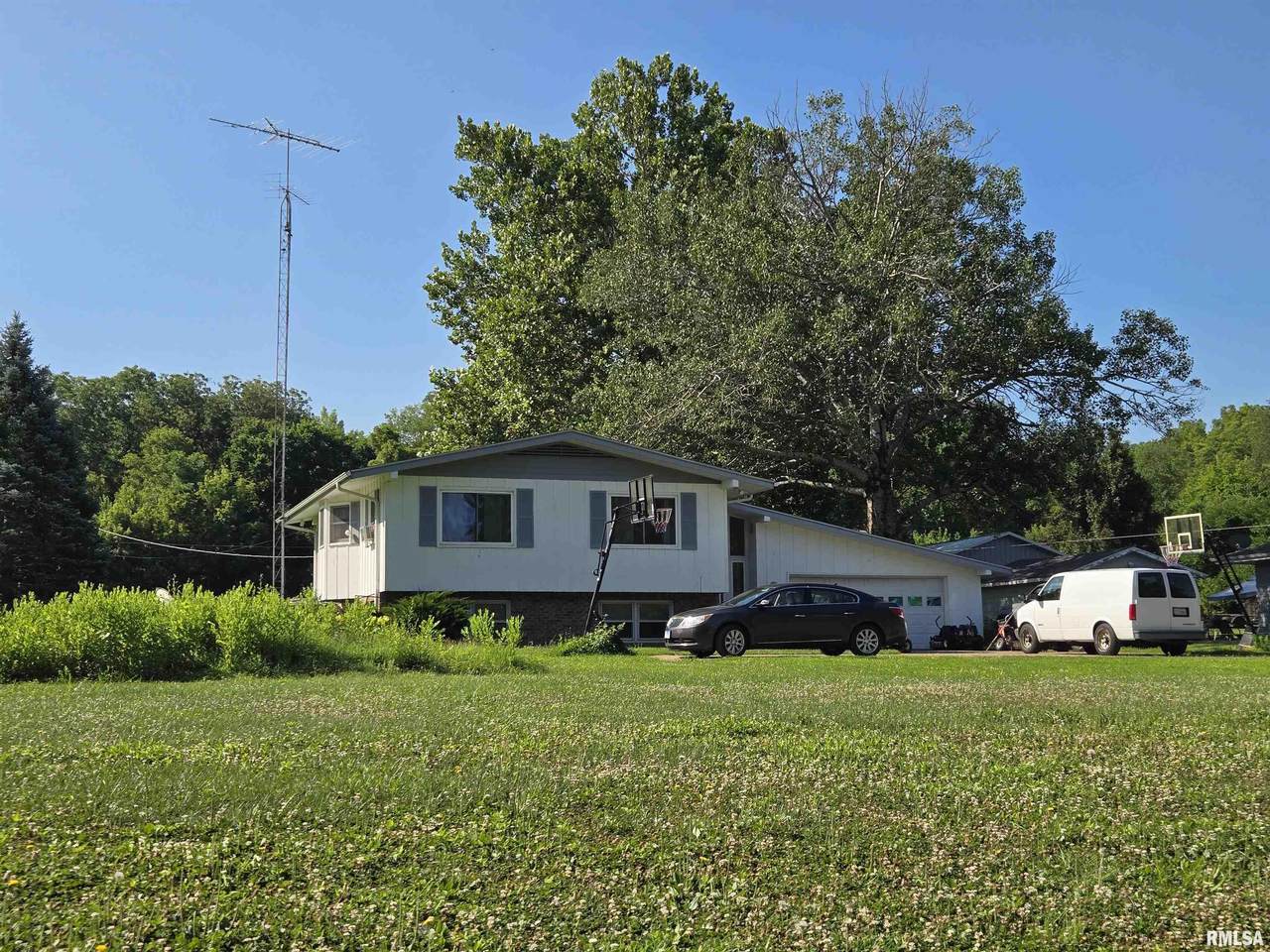 726 1ST Street - Photo 1
