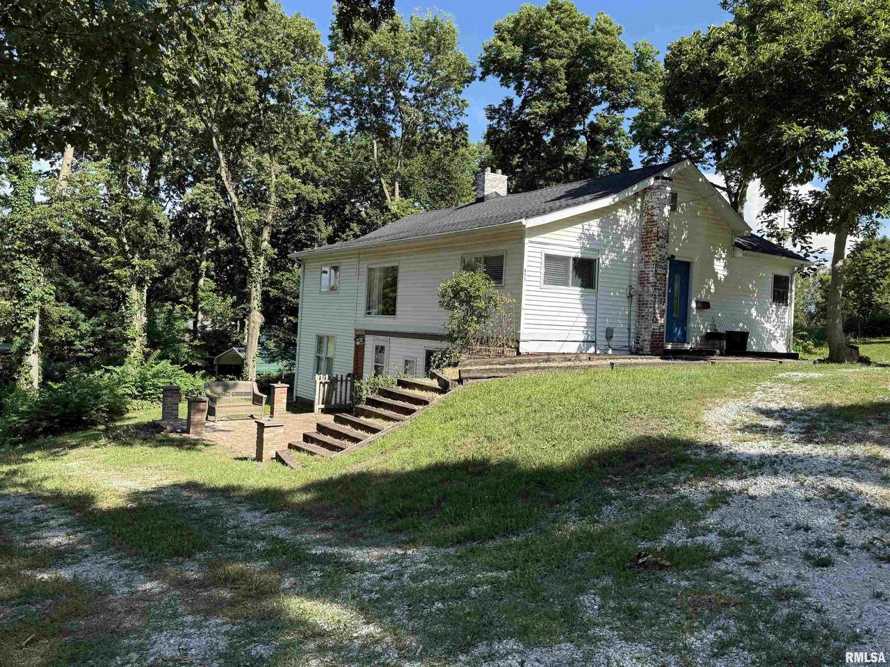 611 Broadway Street - Photo 1