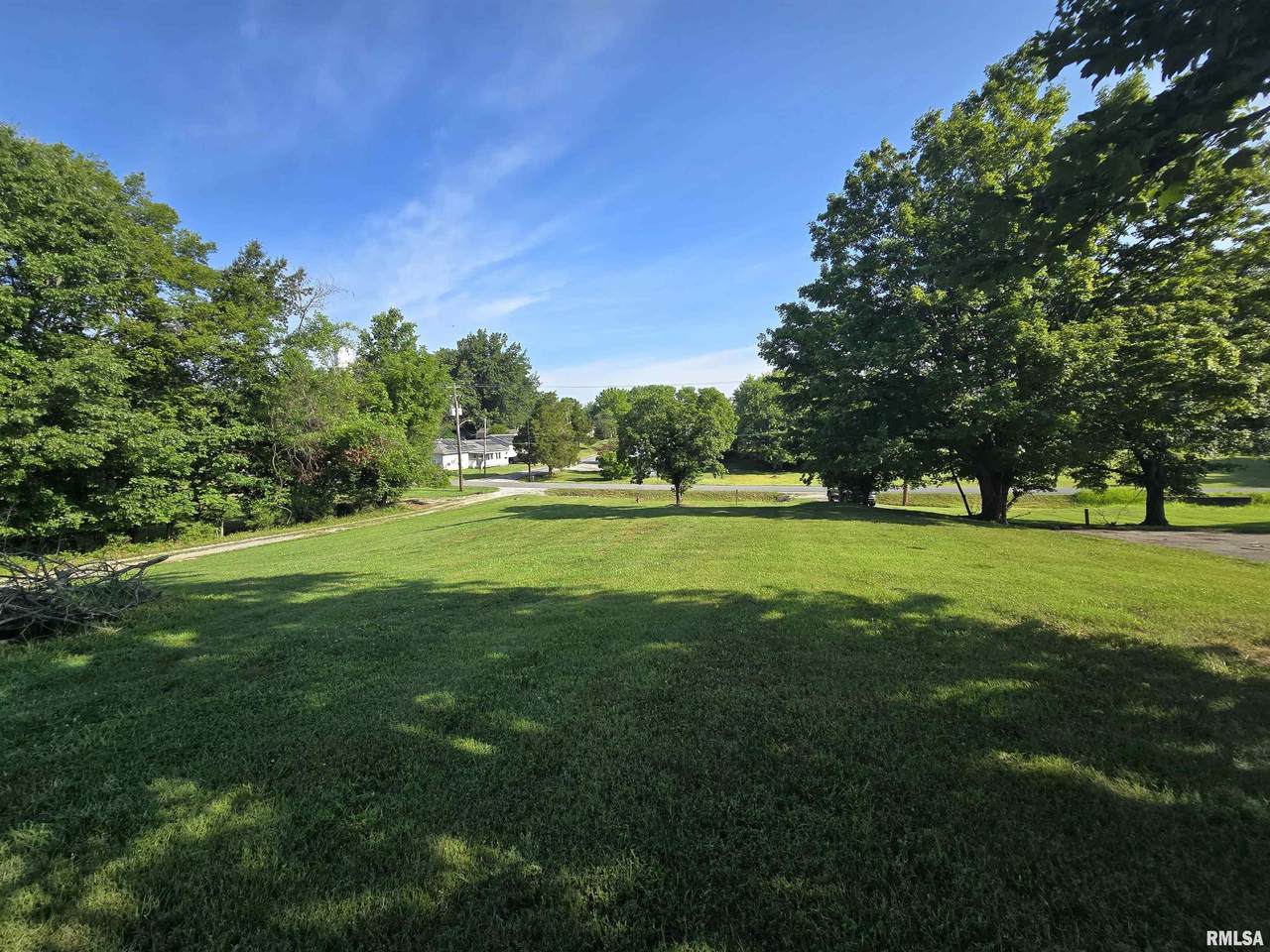 903 Grand Avenue - Photo 1